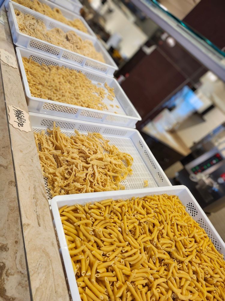 Macri's Italian Bakery & Trattoria