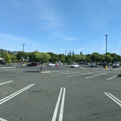 South Napa Marketplace - Big parking lot at the South Napa Marketplace
