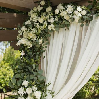 The Secret Garden - Flowers by Jerri Disney
Photos by Epic Events Studios - Venues & Event Spaces Near Me - Rancho Santa Fe, California The Secret Garden - Flowers by Jerri Disney
Photos by Epic Events Studios - Venues & Event Spaces Near Me - Rancho Santa Fe, California