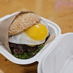 LSmash Burger - Single with fried egg