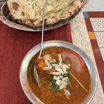 Swaagat - Very good Garlic Naan - Indian Near Me - Lisbon, 11 Swaagat - Very good Garlic Naan - Indian Near Me - Lisbon, 11