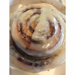 Cinnabon Classic Roll (!!!)