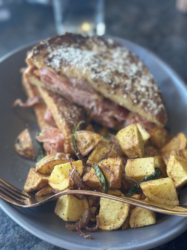 Draft + Table Argenta