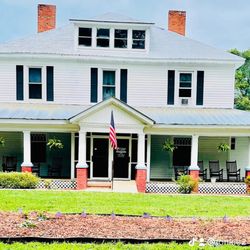 The Bowman House Southern Kitchen