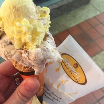 Giovanni L. - Kinder-Eis und Mamas Teigschüssel  Seeehr lecker - Ice Cream & Frozen Yogurt Near Me - Hamburg, HH
