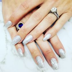 Nails by Van