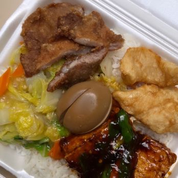 Liang's Chinese Cafe - Lunchbox - Chinese Near Me - Westmont, Illinois
