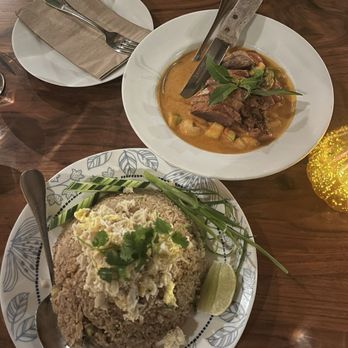 Sisi Kay Thai Eatery & Bar - crab fried rice - Thai Near Me - Seattle, Washington Sisi Kay Thai Eatery & Bar - crab fried rice - Thai Near Me - Seattle, Washington