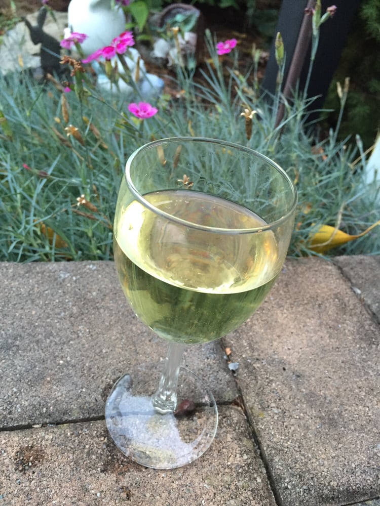 South Shore Wines & Liquors Logo