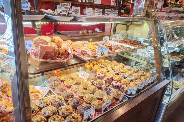 Sweet Lee's Bakery by null