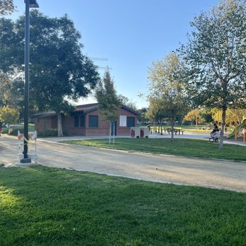 Johnny Carson Park - Bathroom facility - Parks Near Me - Burbank, California Johnny Carson Park - Bathroom facility - Parks Near Me - Burbank, California