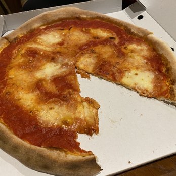 Piccolo Mondo - Pizza Near Me - Prague, Puerto Rico Piccolo Mondo - Pizza Near Me - Prague, Puerto Rico