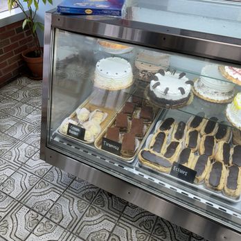 Antoine's Pastry Shop - Bakeries Near Me - Newton, Massachusetts