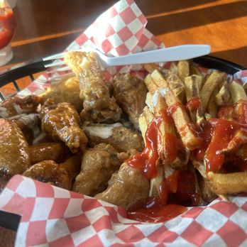 Ray Wings - Garlic, Parmesan, and hot honey wings with fries - Chicken Wings Near Me - Mendenhall, Mississippi