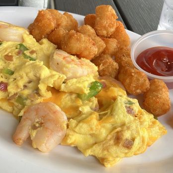 Ruby Sunshine Homewood - shrimp omelet with Tater Tots - Breakfast & Brunch Near Me - Birmingham, Alabama Ruby Sunshine Homewood - shrimp omelet with Tater Tots - Breakfast & Brunch Near Me - Birmingham, Alabama