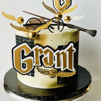 Sugar'd Bakehouse - 8" cake - Desserts Near Me Sugar'd Bakehouse - 8" cake - Desserts Near Me