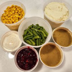Bob Evans - Holiday Hot Family Meal