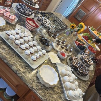 Patty's Cakes and Desserts - Bakeries Near Me - Fullerton, California