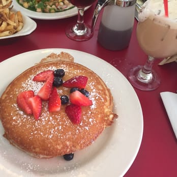 CAFÉ LULUc - French Near Me - Brooklyn, New York