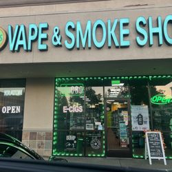 Headies Vape and Smoke Shop - Store front