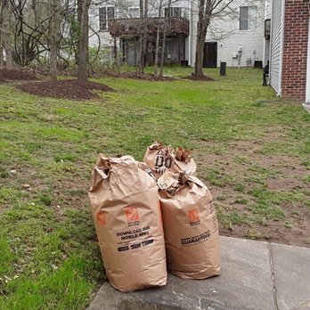 Perfect Lawns - They bagged all the leaves - Landscaping Near Me - Landover, Maryland Perfect Lawns - They bagged all the leaves - Landscaping Near Me - Landover, Maryland