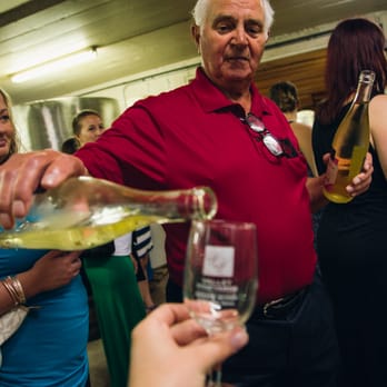 Cincy Brew Bus - Like Wine? Check out our Cincy Wine Wagon! - Wine Tours Near Me - Cincinnati, Ohio Cincy Brew Bus - Like Wine? Check out our Cincy Wine Wagon! - Wine Tours Near Me - Cincinnati, Ohio