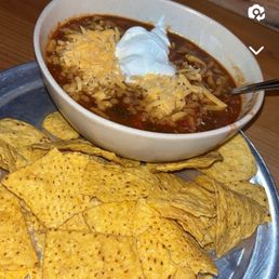 Chili and scraps of chips Chili and scraps of chips