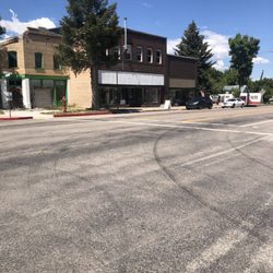 El Camino Donuts - Street view from the opposite side of Main St
