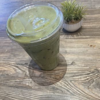 Layla's Bakery-Cafe - Lavender Matcha Latte - Bakeries Near Me - Sedona, Arizona Layla's Bakery-Cafe - Lavender Matcha Latte - Bakeries Near Me - Sedona, Arizona