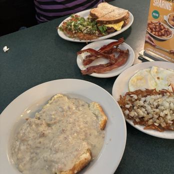 Metro Diner - Biscuits and gravy, bacon, hash browns, Avocado Breakfast Sandwich - Diners Near Me - Langhorne, Pennsylvania