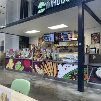 Madbun - Ambiance - Asian Fusion Near Me - Rancho Cucamonga, California