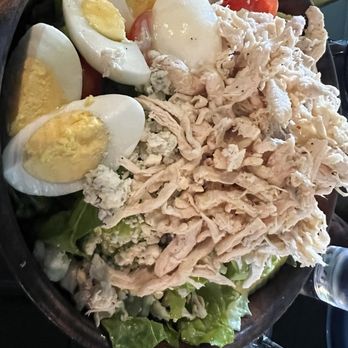 Morgans Restaurant - Cobb salad with chicken - New American Near Me - Miami, Florida
