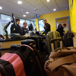 Hertz Rent A Car - Lines.