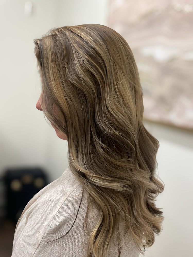 Beverlee McMillen Hair Studio Logo