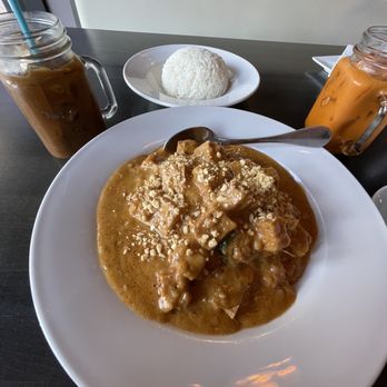 Coconut Thai - Rama Spinach Curry - Thai Near Me - Edina, Minnesota