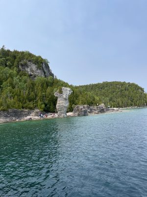 Flowerpot Island by null