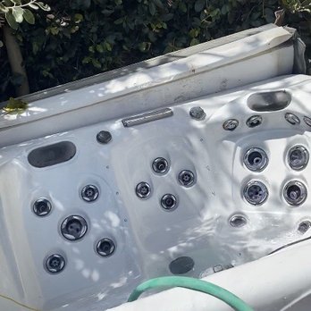 Beachfront Pool Service - Pool Cleaners Near Me