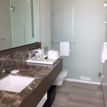 Civic Hotel, Autograph Collection - Modern bathroom - Hotels Near Me - Surrey, British Columbia Civic Hotel, Autograph Collection - Modern bathroom - Hotels Near Me - Surrey, British Columbia