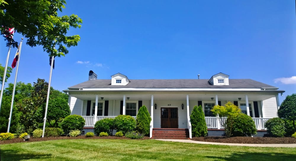 THE HUT 413 Johnston Dr, Pineville, North Carolina Venues & Event