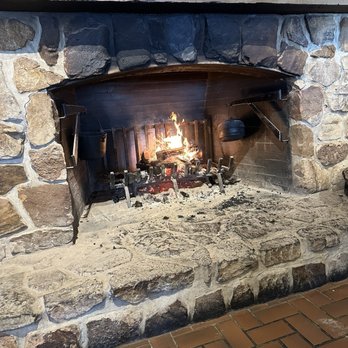 Cracker Barrel Old Country Store - Warm cozy fireplace - Southern Near Me - Shiloh, Illinois Cracker Barrel Old Country Store - Warm cozy fireplace - Southern Near Me - Shiloh, Illinois