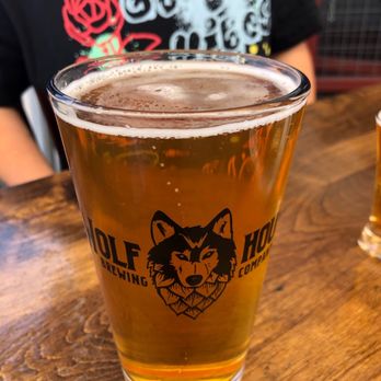 Wolf House Brewing - a pint of beer - Breweries Near Me - Cloverdale, California Wolf House Brewing - a pint of beer - Breweries Near Me - Cloverdale, California