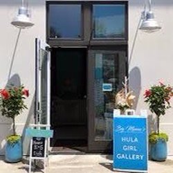 Big mama’s Hula Girl Gallery