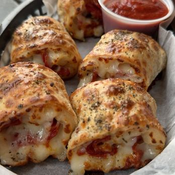 Black Rock Pizza - Captain Cook - Pepperoni Rolls - Pizza Near Me - Captain Cook, Hawaii