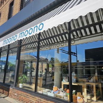 Moona Moono - Storefront - Coffee & Tea Near Me - Uptown Minneapolis, Minnesota Moona Moono - Storefront - Coffee & Tea Near Me - Uptown Minneapolis, Minnesota
