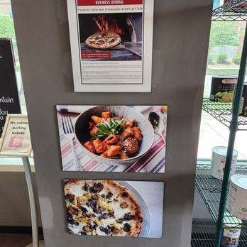 Capishe Real Italian Kitchen - Interior pictures - Pizza Near Me - Charlotte, North Carolina Capishe Real Italian Kitchen - Interior pictures - Pizza Near Me - Charlotte, North Carolina