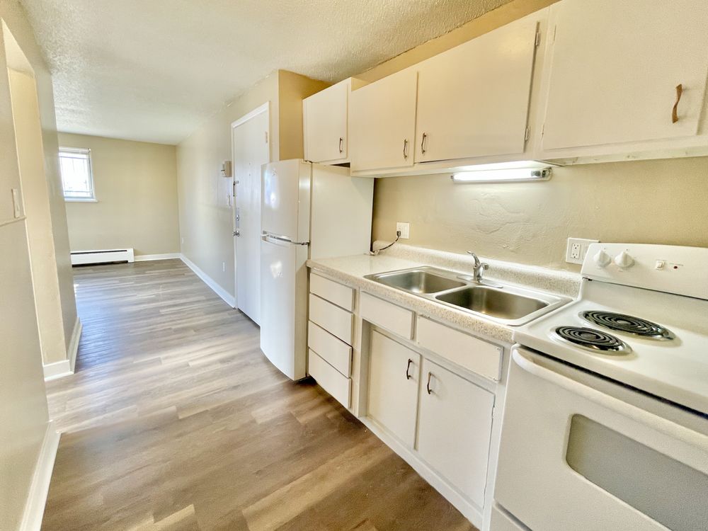 GENEVA PLACE APARTMENTS Updated May 2024 Request Information 1627