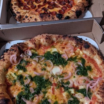 Maker Pizza Carlaw - Pizza Near Me - Toronto, Ontario