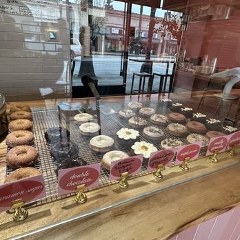 Hello You’re Welcome - Vegan donuts 12/2025 - Coffee & Tea Near Me - Pasadena, California Hello You’re Welcome - Vegan donuts 12/2025 - Coffee & Tea Near Me - Pasadena, California