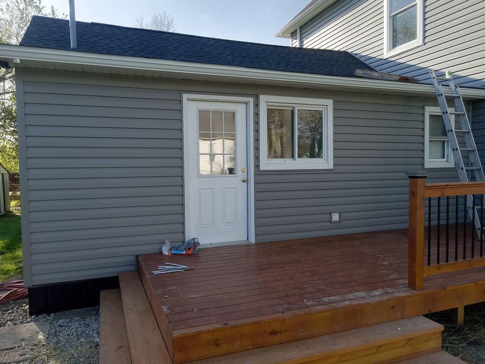 Slide of D & D Construction