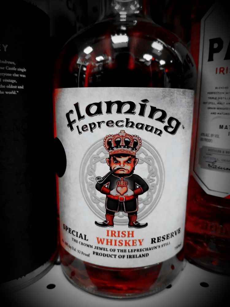 Crossroad Wine & Spirits Logo